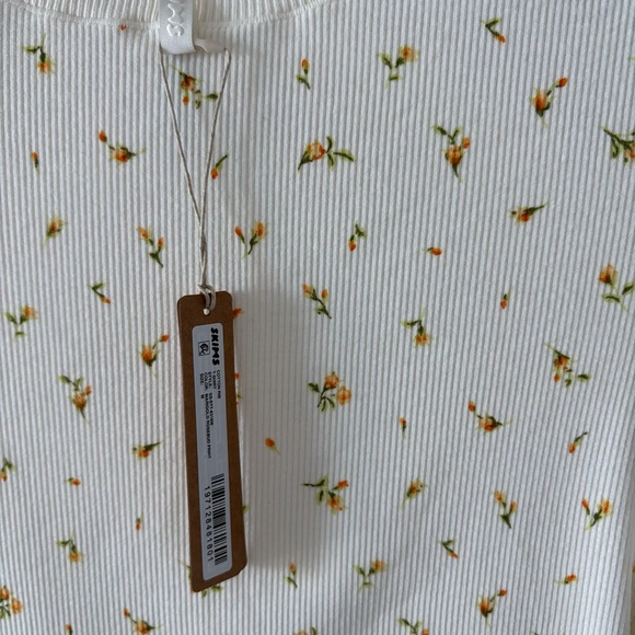 SKIMS Cropped Cotton rib T shirt - Picture 2 of 4